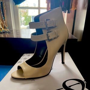 Rock & Republic open toe heeled sandal